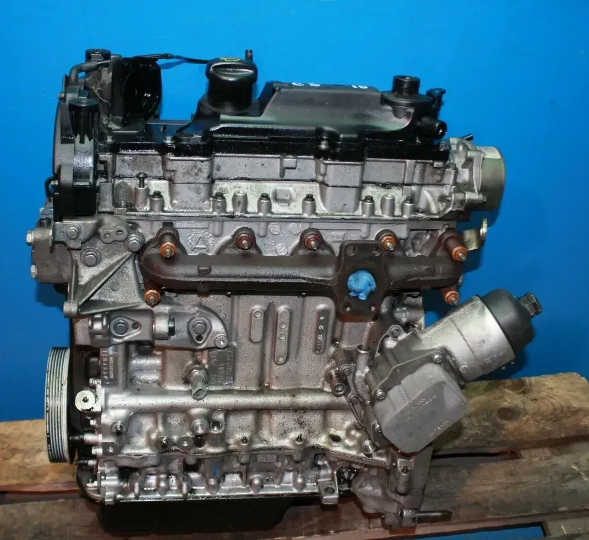 Diesel Motor 50 kW code 10FDAX 8HZ Citroen C3 II 1.4 HDi Bj.10 - Bild 1