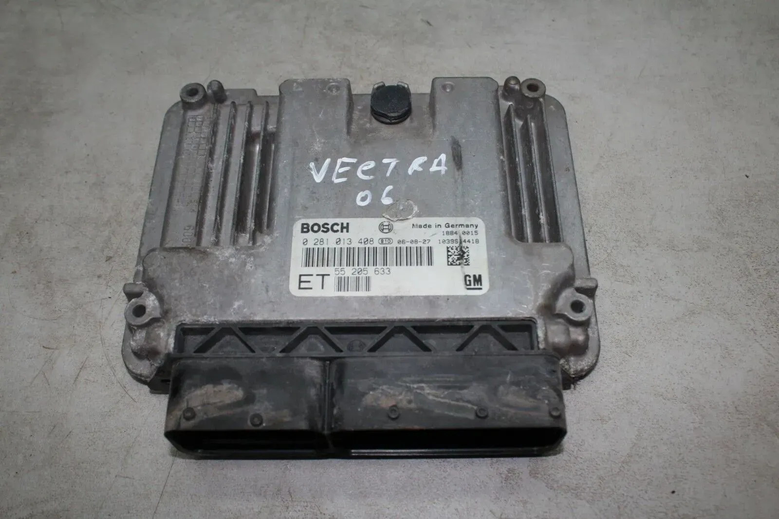 Opel Vectra C Bj.06 1.9 CDTI 88kW Motorsteuergerät BOSCH 0281013408 ET55205633 - Bild 1