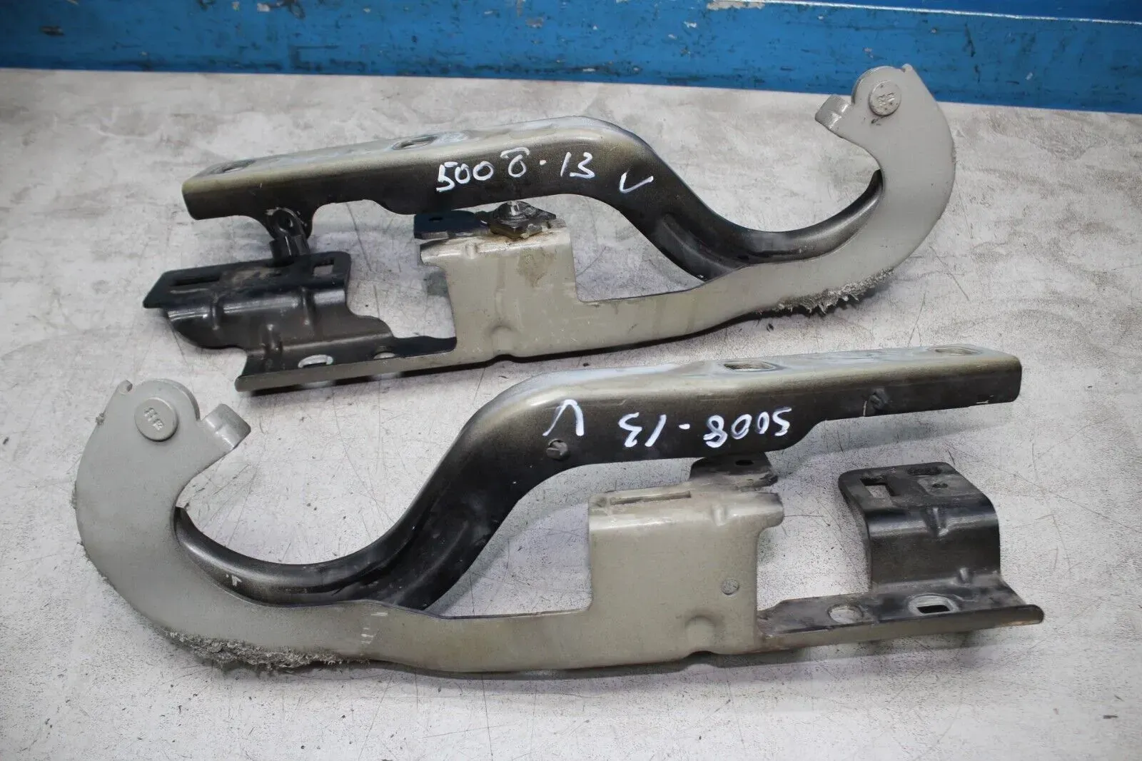 2x Scharnier Motorhaube links rechts KTVD Schwarz Peugeot 5008 I 0E_ Bj.13 - Bild 1