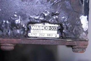 Wabco 4123520030 Luftkompressor Kompressor Einzylinder LKW Trucks - Bild 5