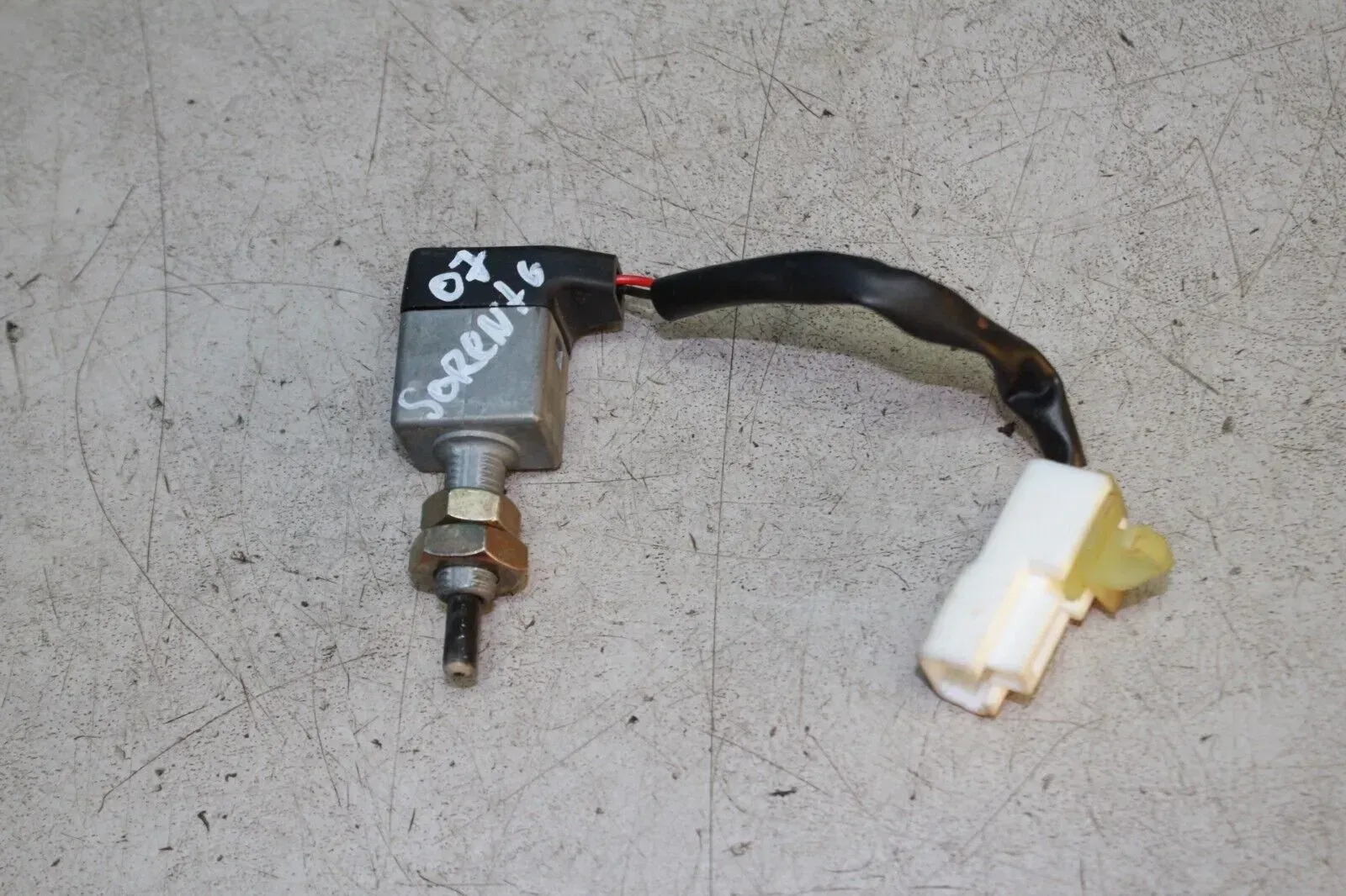 Bremslichtschalter Schalter Kontaktschalter INFAC KIA Sorento I JC Bj..07 - Bild 1