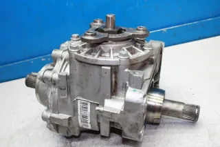 VW AG Audi Q3 Achsantrieb Verteilergetriebe A13 Winkelgetriebe 0A6409053AN - Bild 4