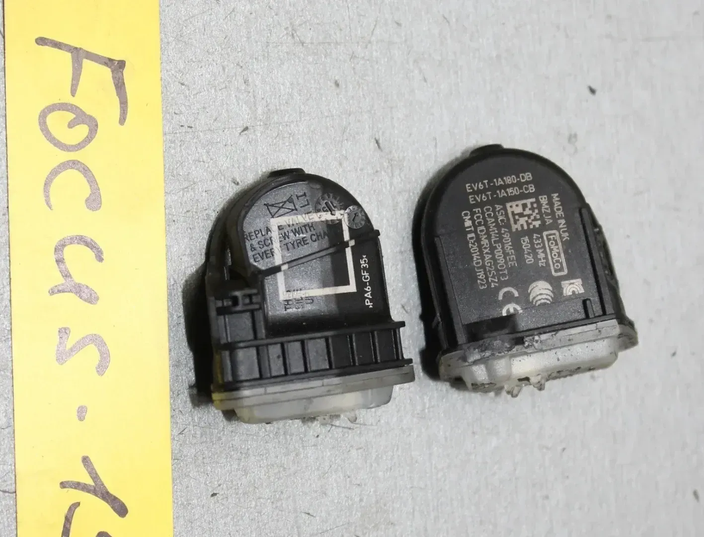 2x Reifendruck Sensor Radsensor Reifendrucksensor Ford Focus III 3 DYB Bj.15 - Bild 1