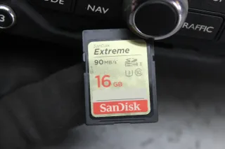Autoradio Navi Radio CD Navigation SD 96751717XT Peugeot 5008 I Bj.11 - Bild 4