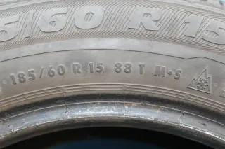 2x Winterreifen Semperit Master-Grip 2 185/60 R15 88T dot 2119, ca. 7,1 mm - Bild 6