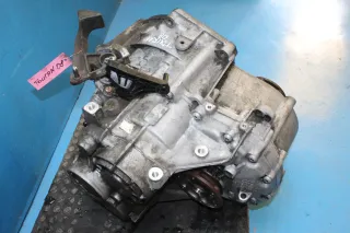 6-Gang Schaltgetriebe code KNR Getriebe VW Touran 1T2 2.0 TDi Bj.08 - Bild 4