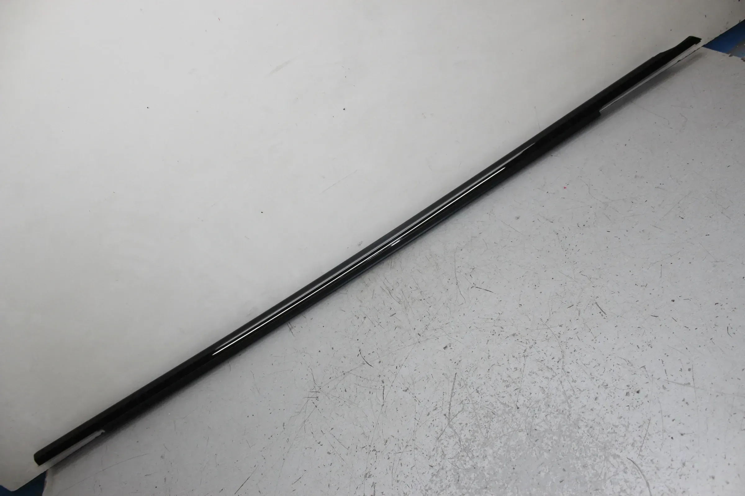 Fensterschachtabdichtung mit Zierleiste vorne rechts 4K0837476A Audi A6 S6 4A - Bild 1