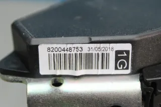 Sicherheitsgurt Gurt vorne links 8200448753 Renault Kangoo II 2 KW_ Bj.18 - Bild 3