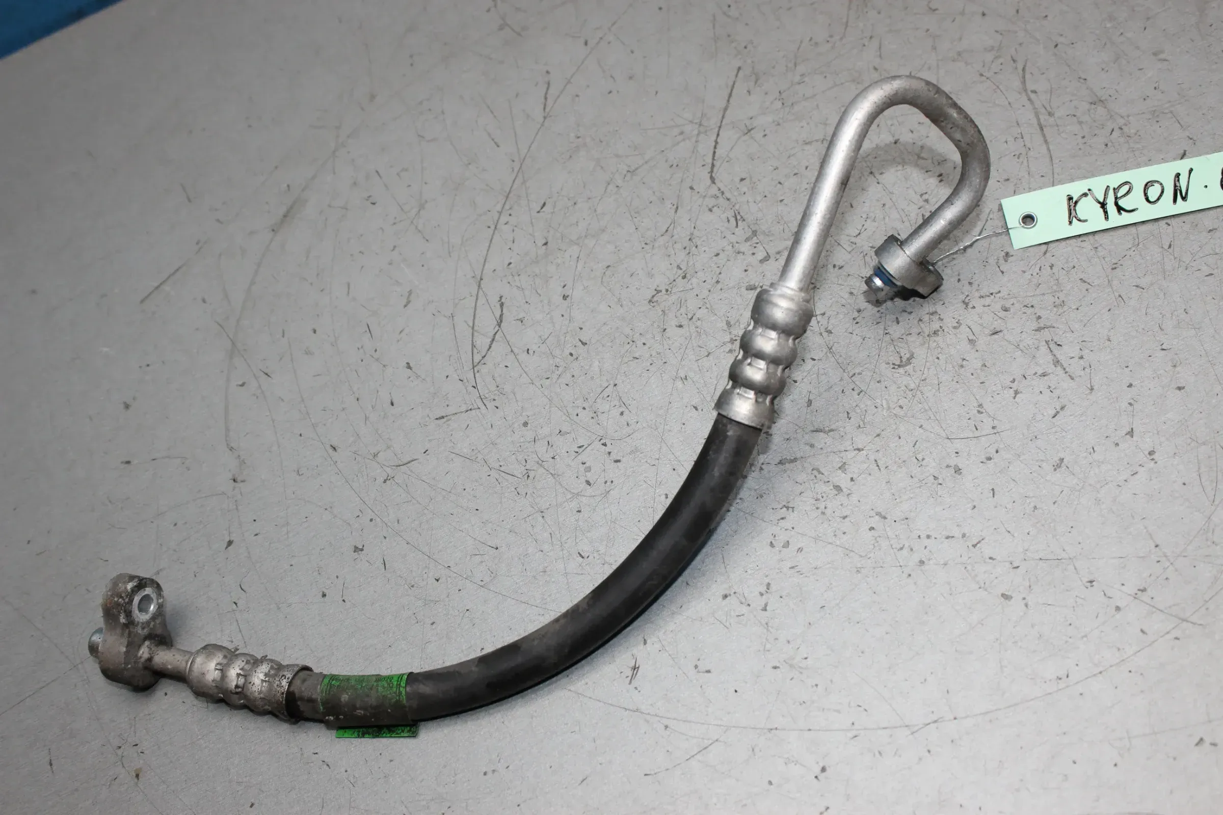 Klimaleitung Klima Leitung Schlauch Rohr 68630-09020 SsangYong Kyron 2.0 Bj.06 - Bild 1