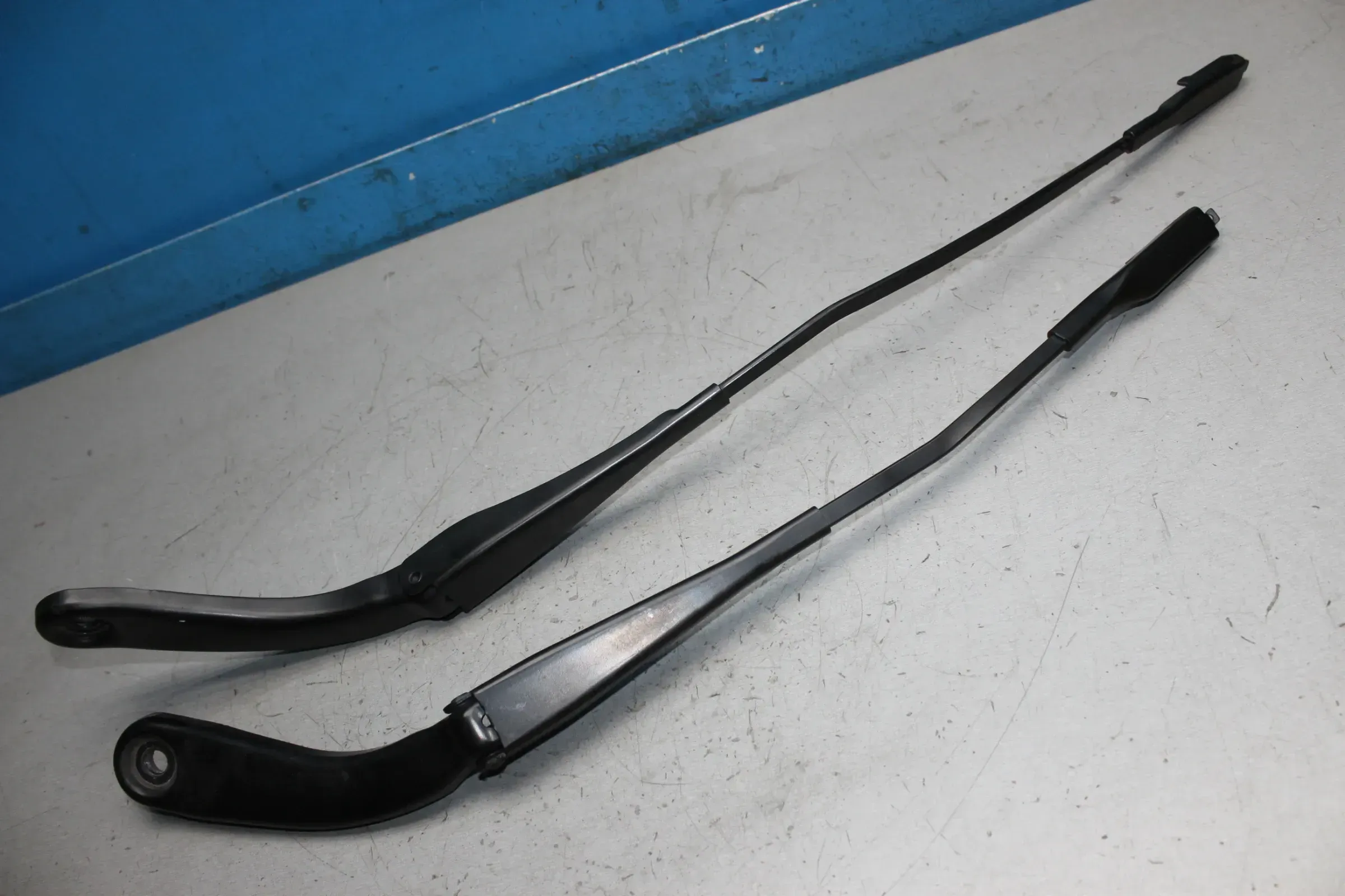 2x Wischerarm vorne links rechts 7297553 7260474 BMW 4er F32 430d Bj.14 - Bild 1