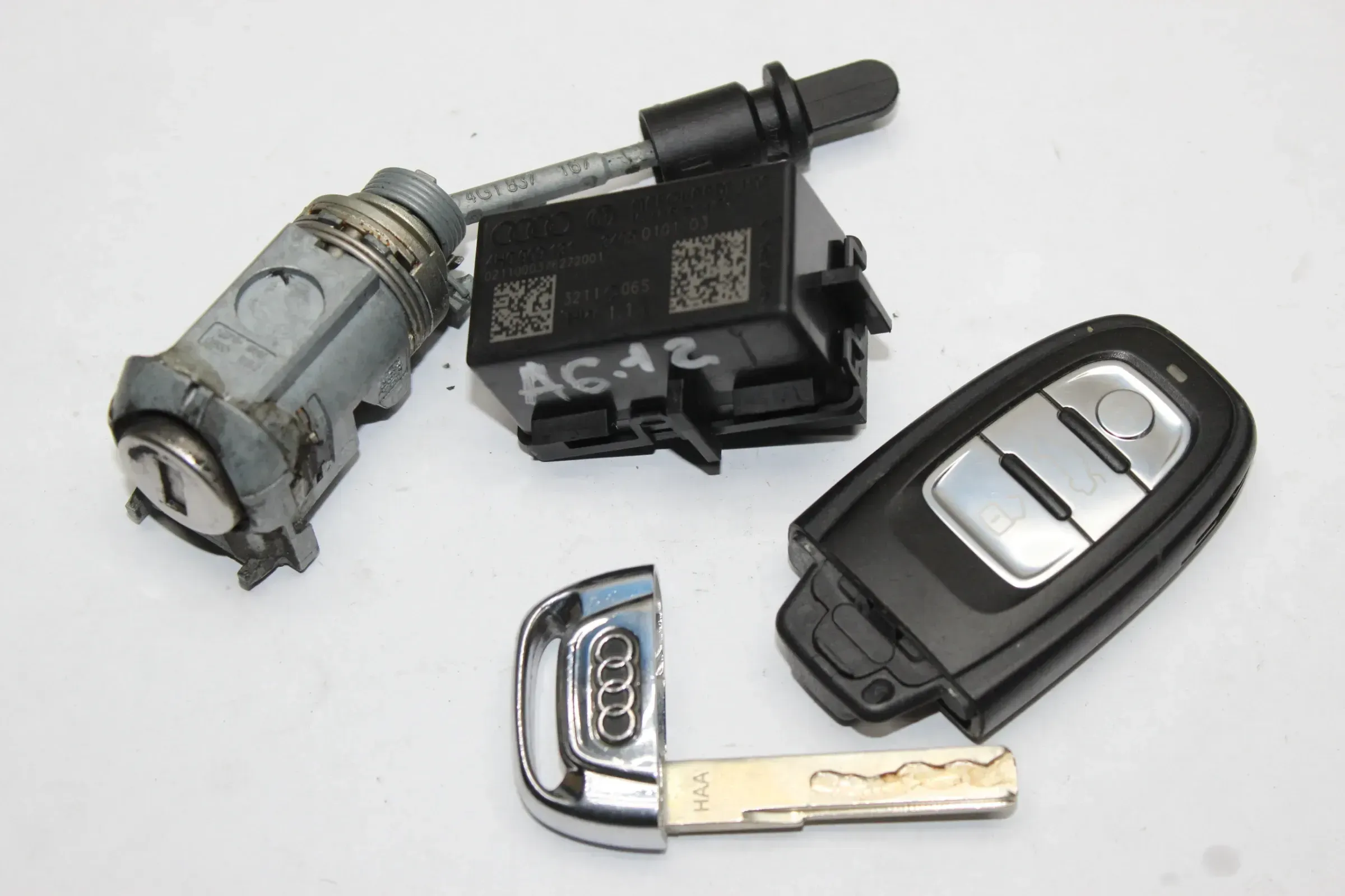 Schlüssel Funkschlüssel Lesespule 4G0959754K 4H0909131 Audi A6 4G Bj.12 - Bild 1