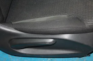 Beifahrersitz Sitz vorne rechts Citroen C3 II SC Bj.10 - Bild 2