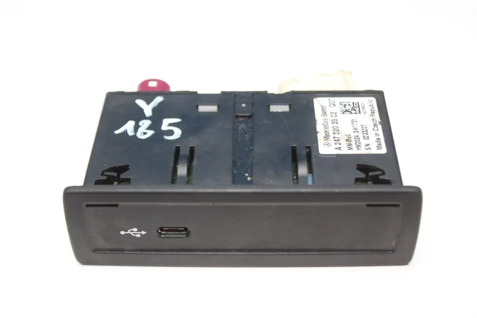 Mercedes Benz W177 Multimedia USB Port Anschluß Buchse A2478203902 - Bild 1