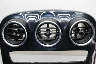 Luftdüse Verkleidung Miko Konsole vorne A2536805702 Mercedes Benz GLC X253 Bj.19 - Bild 3