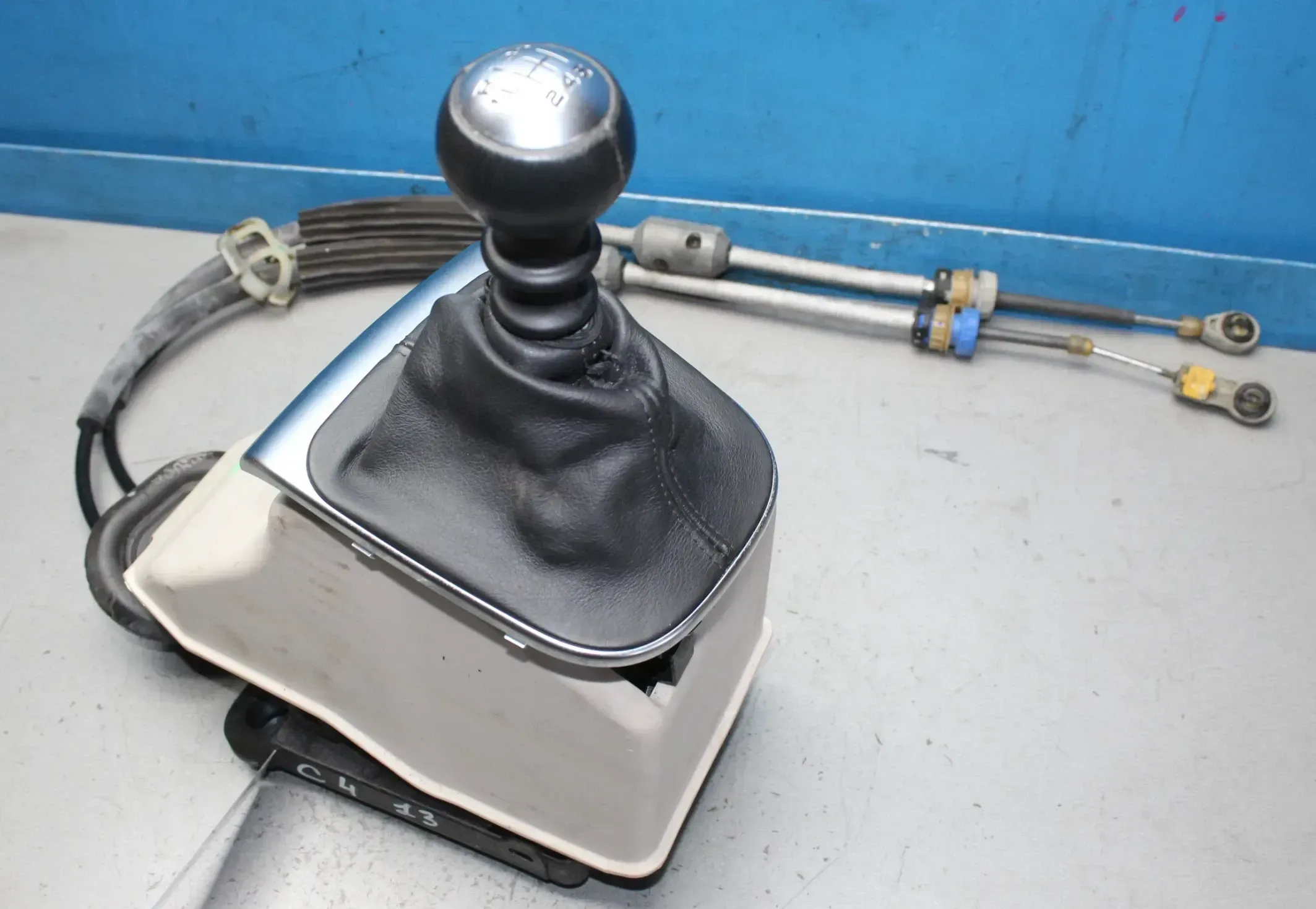 Schaltkulisse Schaltseil Schaltknauf 6-Gang 9671748280 Citroen C4 II NC Bj.13 - Bild 1