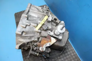 Getriebe 6-Gang Schaltgetriebe code 20EA23 Citroen C4 II NC 1.6 e-HDi Bj.13 - Bild 3