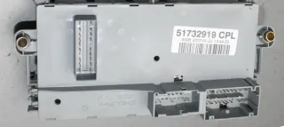 Sicherungskasten Steuergerät 51781534 51732919 Fiat Idea 350 Bj.07 - Bild 2