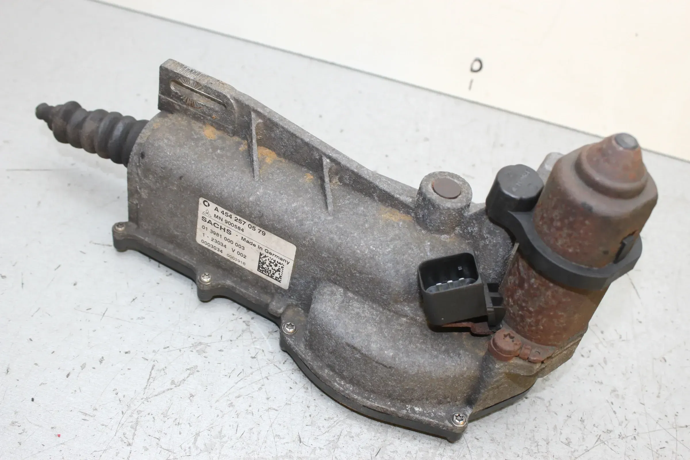 Nehmerzylinder Kupplung Aktuator A4542570579 Smart Forfour 454 Bj.04 - Bild 1