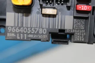 Steuergerät ECU Modul BSM Sicherungskasten 9664055780 Peugeot 207 Bj.07 - Bild 4