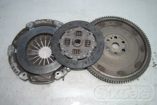 Schwungscheibe Schwungrad Druckplatte 30300CR14B Nissan Note E11 1.4 CR14DE Bj06 - Bild 5