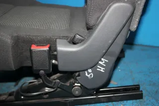 Sitz hinten mitte 2-Reihe Peugeot 5008 I 0E_ Bj.11 - Bild 2