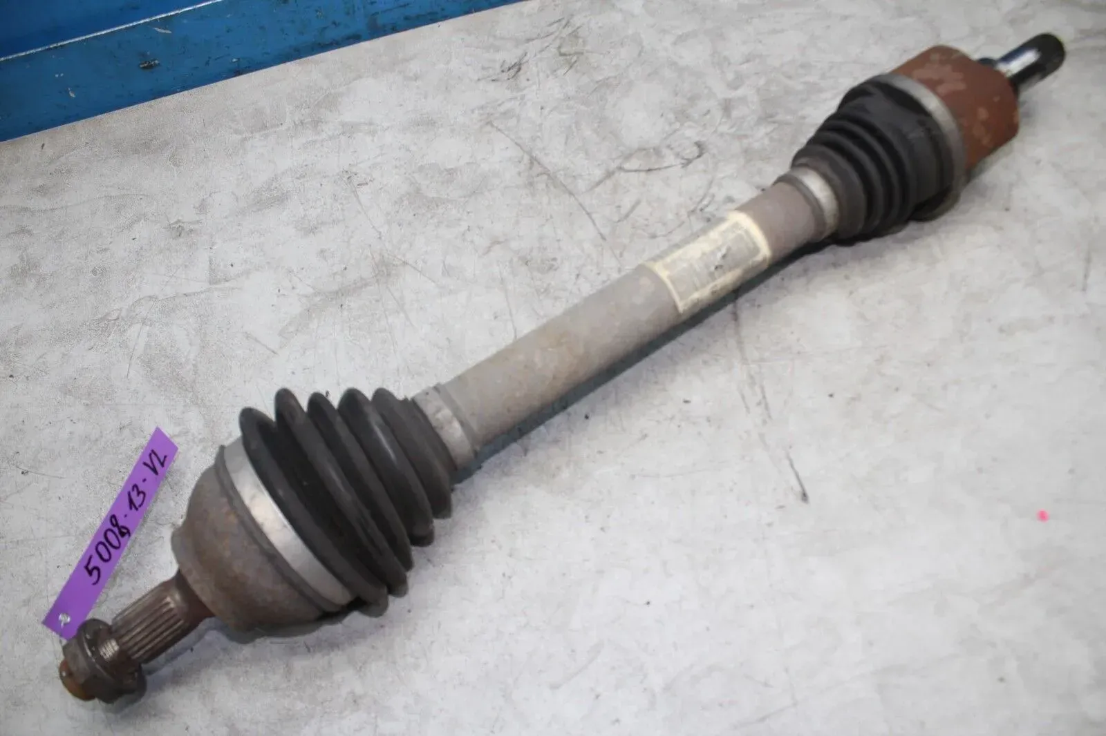 Antriebswelle Gelenkwelle vorne links 9661107380 Peugeot 5008 I 0E 1.6 HDi Bj.13 - Bild 1