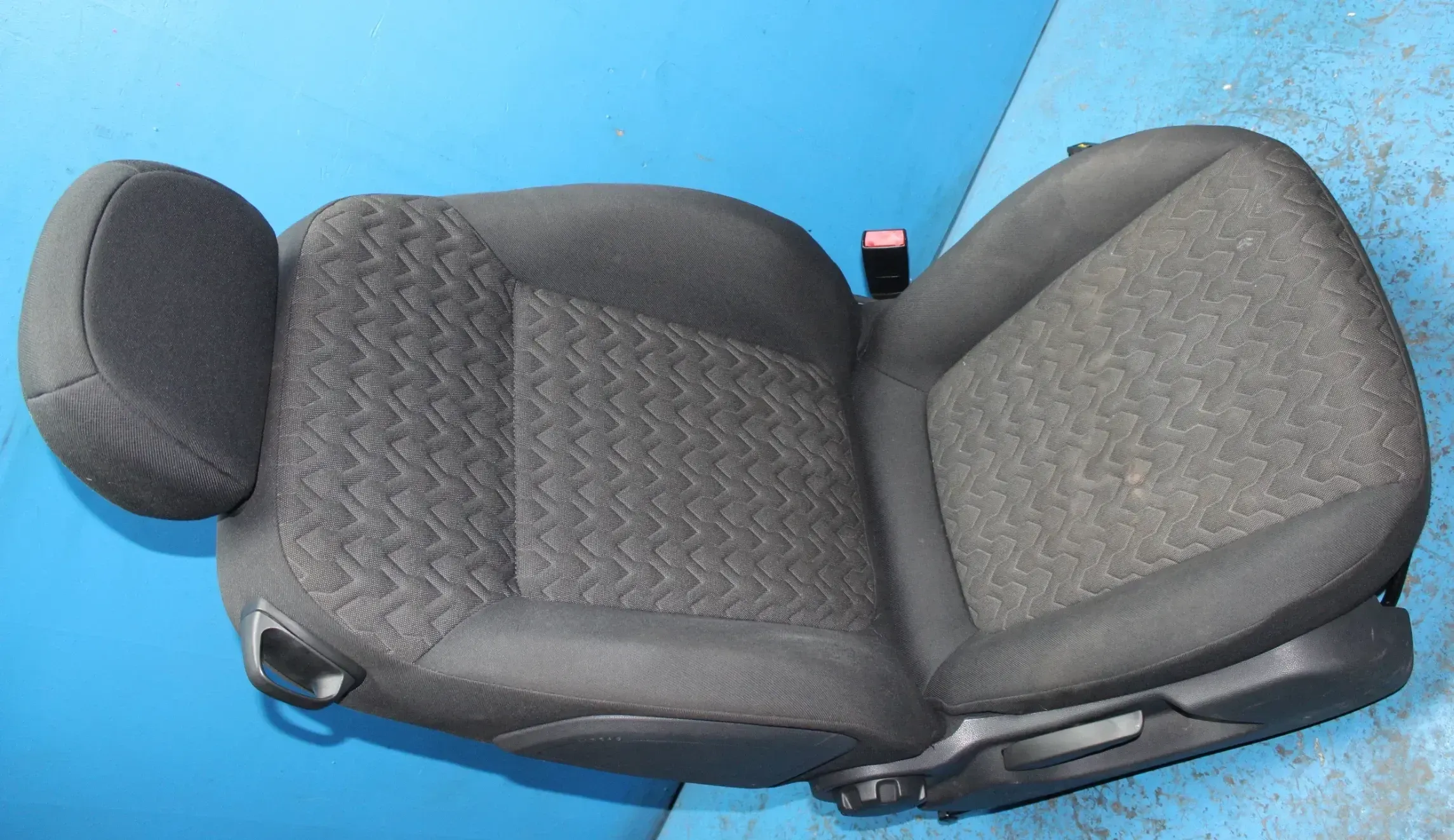 Beifahrersitz Sitz vorne rechts Sitzheizung nicht Orig Opel Corsa D 2-tür Bj.13 - Bild 1