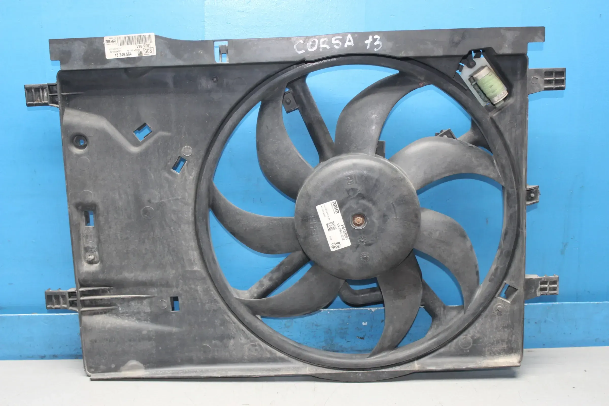 Kühlerlüfter Lüftermotor Lüfter 13249564 13263552 Opel Corsa D 1.4 Bj.13 - Bild 1