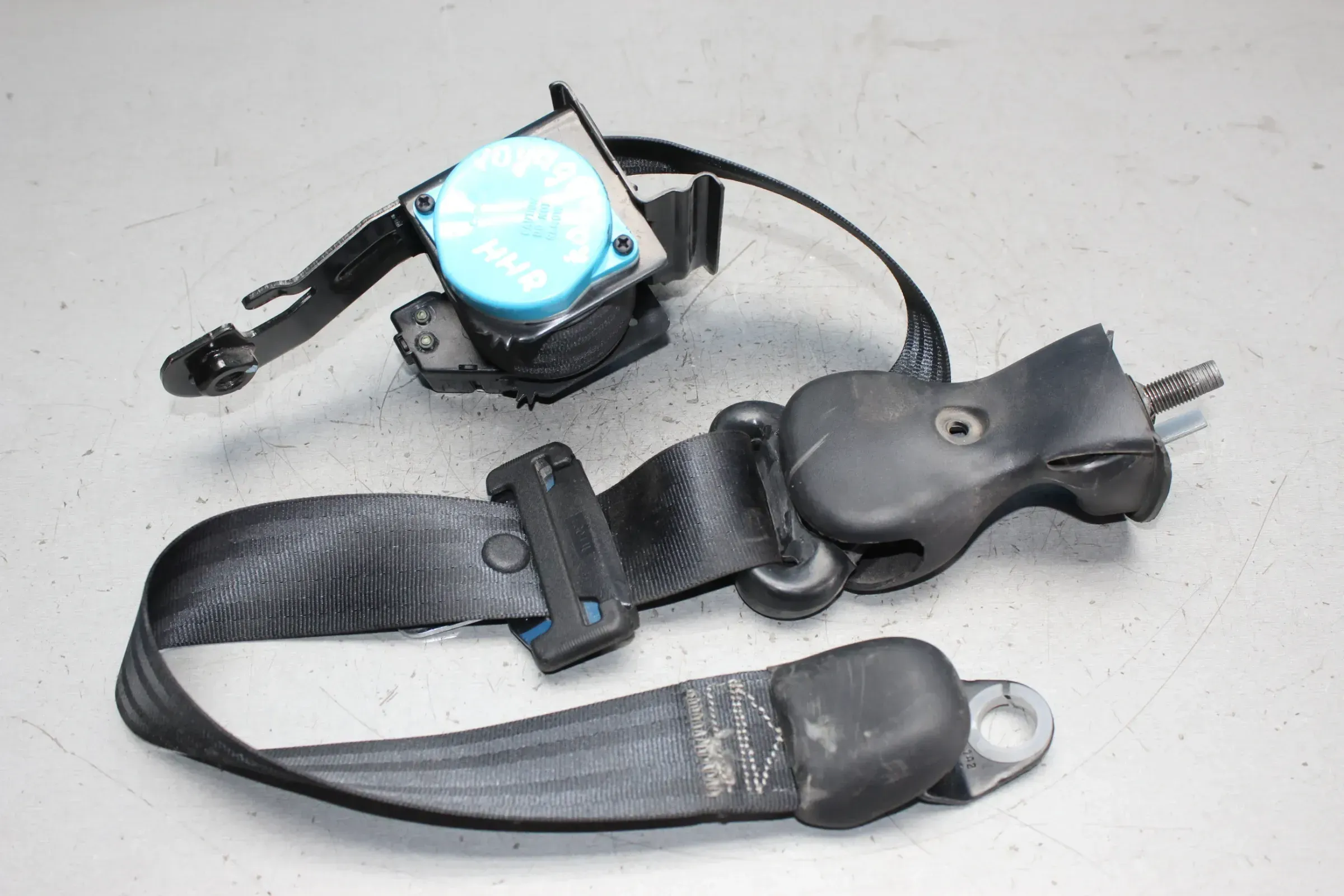 Sicherheitsgurt Gurt hinten rechts 3-te Reihe Chrysler Voyager IV RG GY Bj.07 - Bild 1