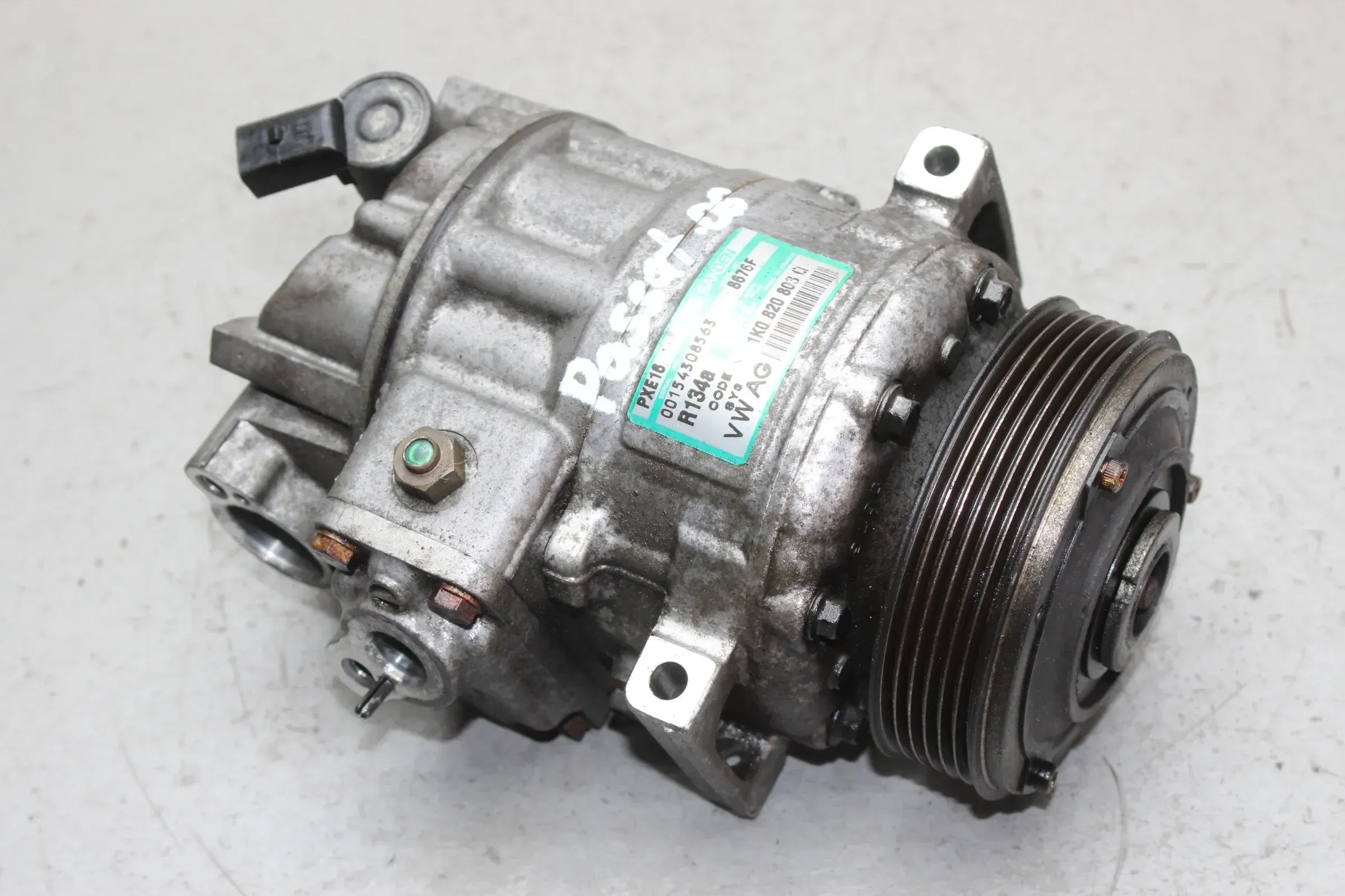 Klimakompressor Klima Kompressor 1K0820803Q VW Passat 3C5 1.9 TDI Bj.06 - Bild 1