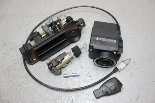 Zündschloss Heckklappenöffner 1x Schlüssel 2035450508 Mercedes W203 Bj.01 - Bild 1