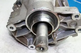 VW AG Audi Q3 Achsantrieb Verteilergetriebe A13 Winkelgetriebe 0A6409053AN - Bild 9
