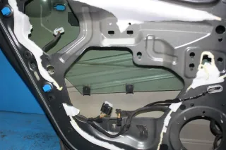 Tür hinten links mit Türscheibe farbe KTPD Peugeot 5008 I 0E_ Bj.11 - Bild 5