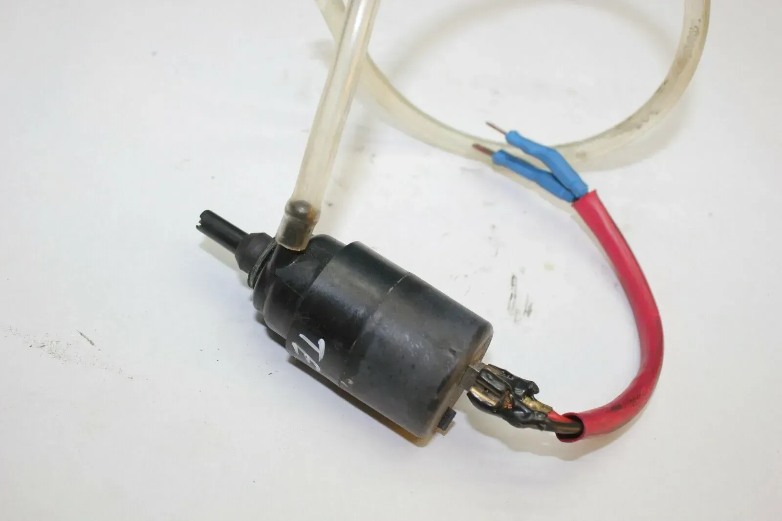 Jeanneau Microcar Light Bj.1994 Hella Waschwasserpumpe Wischwasser Pumpe - Bild 1