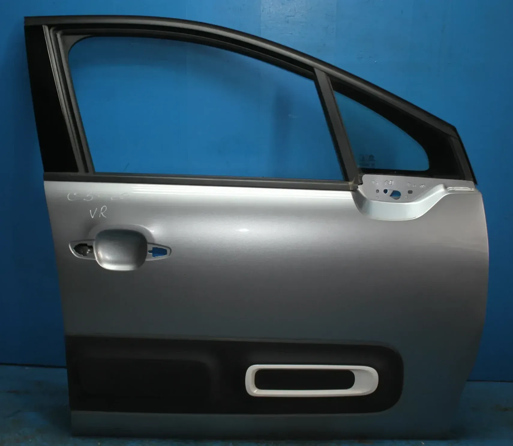 Beifahrertür Tür vorne rechts Gris Artense KCA Citroen C3 III SX Bj.20 - Bild 1