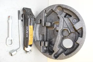 Bordwerkzeug Wagenheber Abschleppöse Öse A4545800018 Smart Forfour 454 Bj.04 - Bild 2