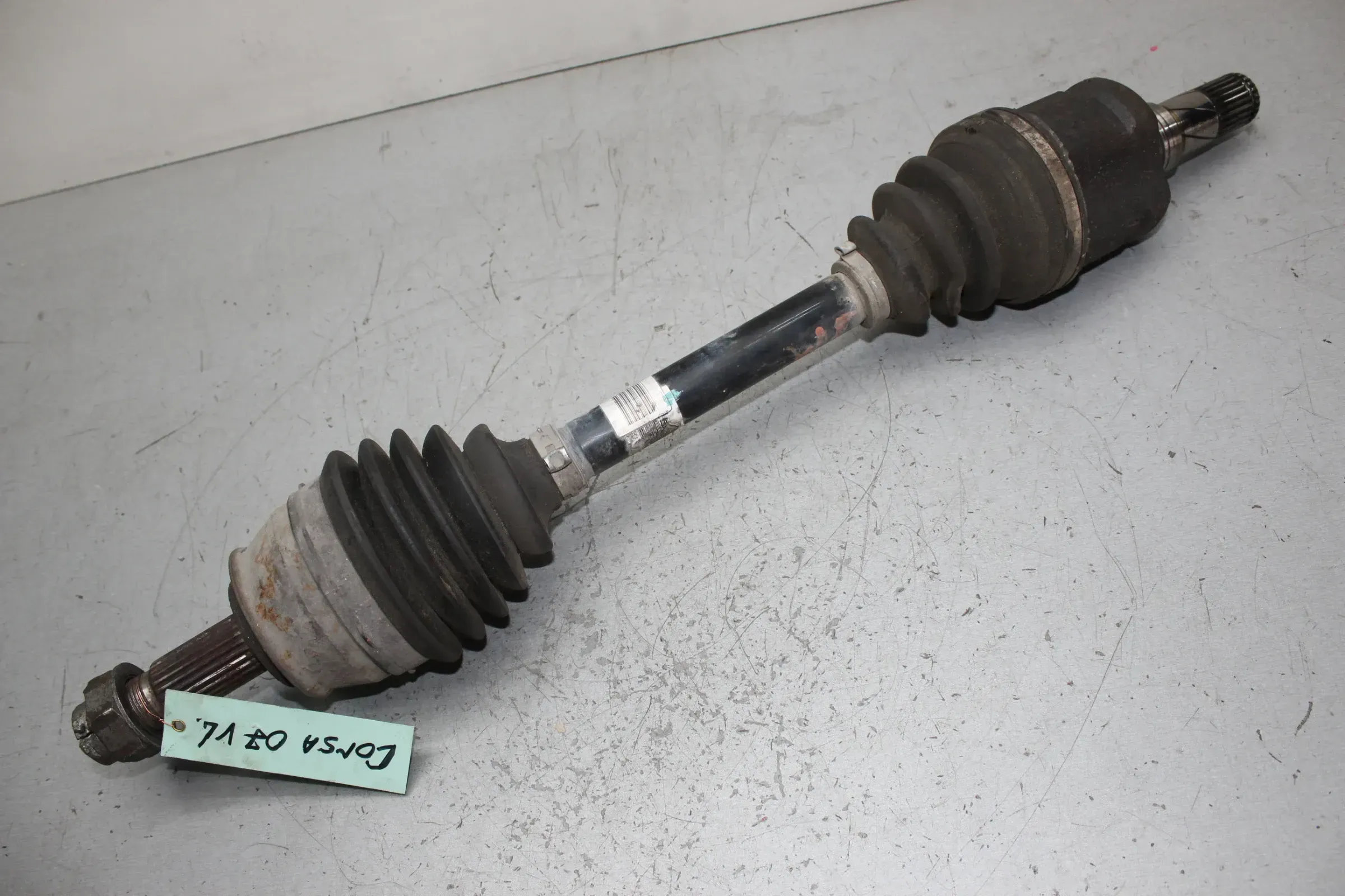 Antriebswelle Gelenkwelle vorne links UX Opel Corsa D 1.3 CDTi Bj.07 - Bild 1