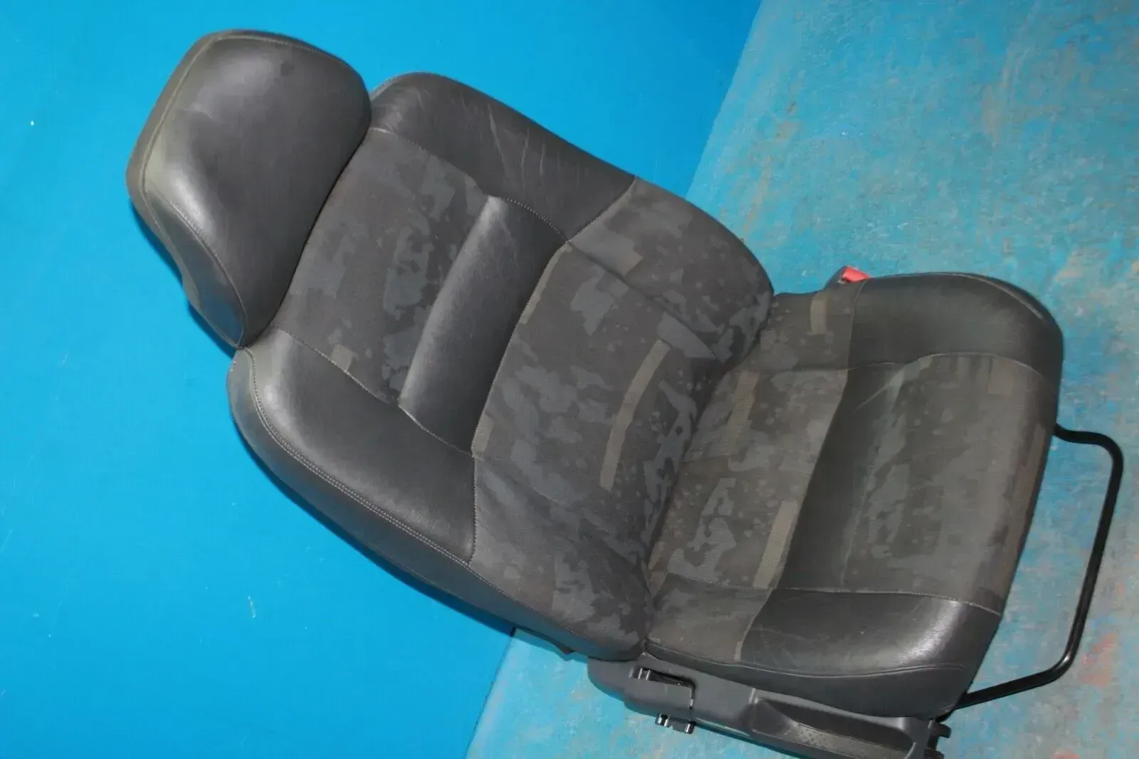 Beifahrersitz Sitz vorne rechts Teilleder Volvo S40 I Bj.99 - Bild 1