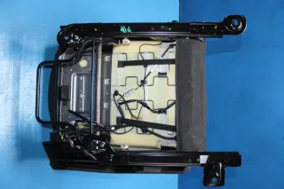 Beifahrersitz Sitz vorne rechts Stoff Ford Focus III 3 DYB Bj.15 - Bild 8