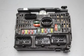 Sicherungskasten BSM Steuergerät 9658539180 S118983001N Peugeot 407 6D Bj.06 - Bild 1