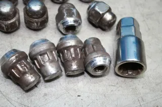 16x Radmutter Radschrauben 1 Felgenschloss 4 Radsicherung KIA RIO III 3 UB Bj.16 - Bild 5