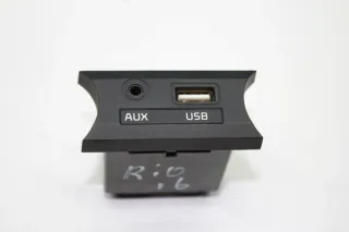 USB + JACK AUX Anschluß Buchse 96120-1W010 KIA RIO III 3 UB Bj.16 - Bild 1