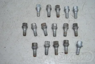 Fiat Punto EVO 199 Bj.11 16St. Radschrauben Radbolzen SW 17mm - Bild 1