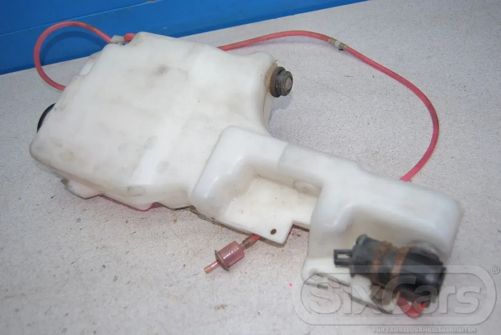 Toyota Hilux Pick-up LNB80 LN110 Waschwasserbehälter Behälter Pumpe 060351-642 - Bild 1