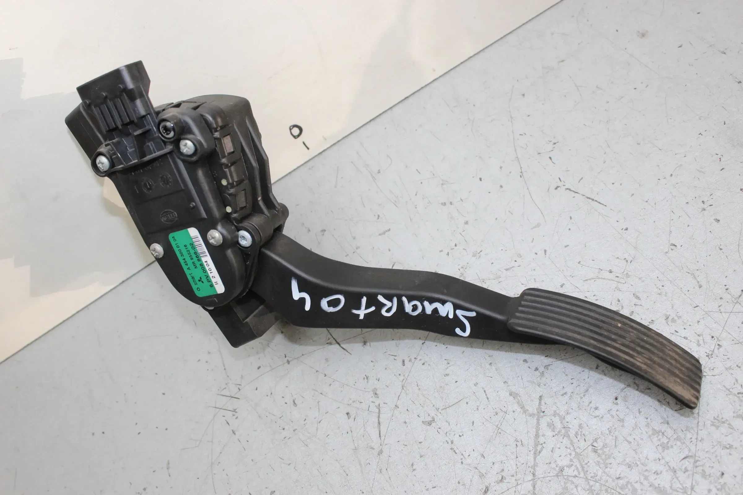 Gaspedal Pedal Gaswertgeber A4543000104, MR955216 Smart Forfour 454 1.3 Bj.04 - Bild 1
