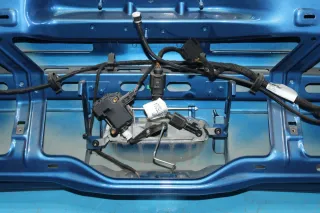 Heckklappe mit Heckscheibe LA5K Olympiablau VW Cross Polo IV 9N3 Bj.07 - Bild 8
