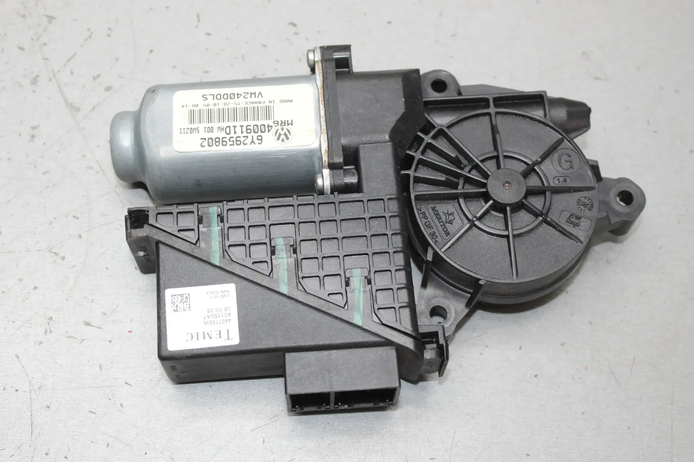 Fensterhebermotor vorne links 6Y2959802 VW Polo IV 9N3 Bj.05 - Bild 1