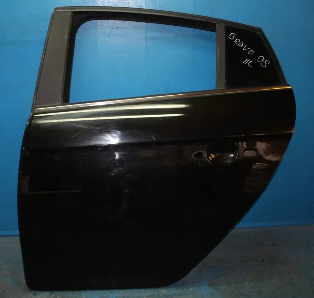 Tür hinten links mit Türscheibe Schwarz 891 Fiat Bravo II 198 Bj.08 - Bild 1
