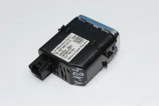 Mercedes Benz W167 Multimedia USB Charger Buchse A1678205201 - Bild 2
