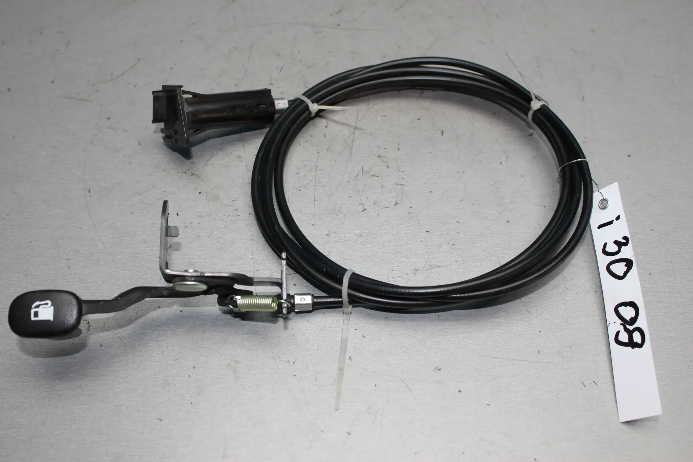 Öffner Tankklappe Seilzug Seil Tanköffner Hebel Hyundai i30 FD Bj.09 - Bild 1
